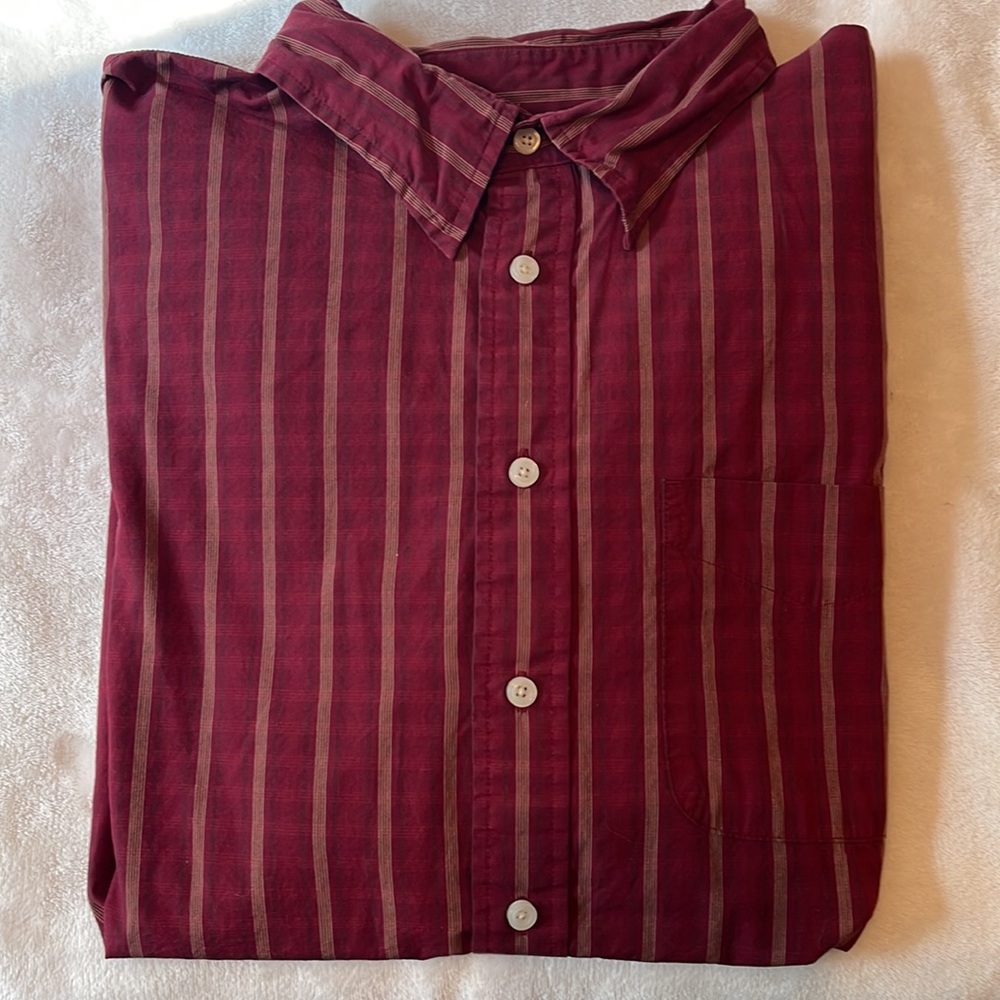 🎄 IZOD Red Dress Shirt